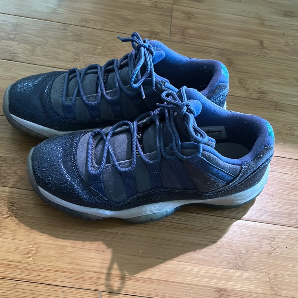 Jordan 11 low “moonlight” 6Y